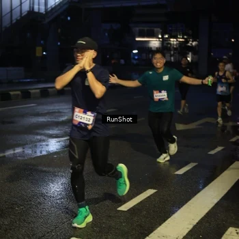 Runner Photo 7891558