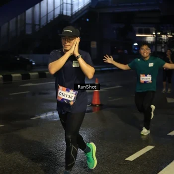 Runner Photo 7891566