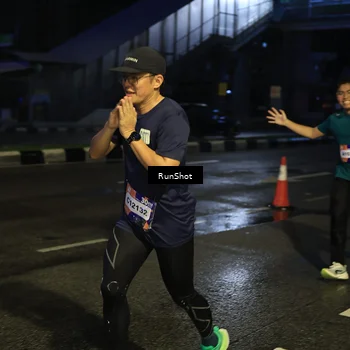 Runner Photo 7891569