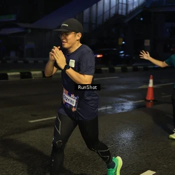 Runner Photo 7891580