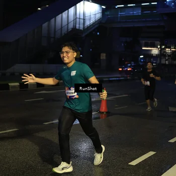 Runner Photo 7891581