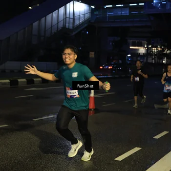 Runner Photo 7891586
