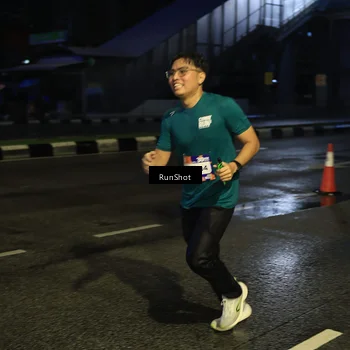 Runner Photo 7891588