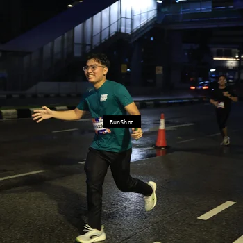 Runner Photo 7891591