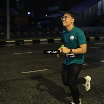 Runner Photo 7891598