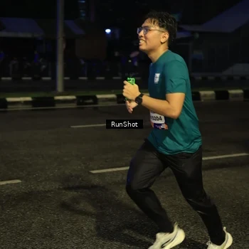 Runner Photo 7891599