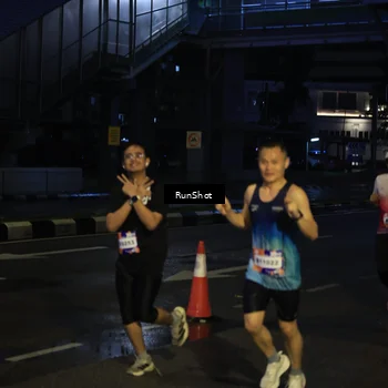 Runner Photo 7891608