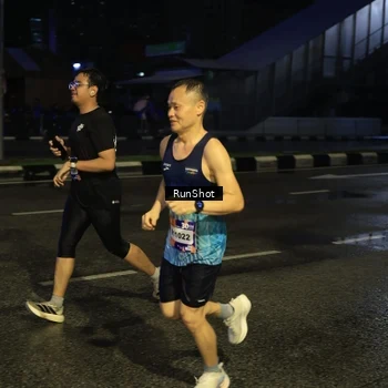 Runner Photo 7891640