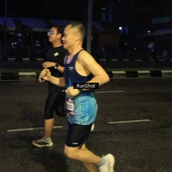 Runner Photo 7891654
