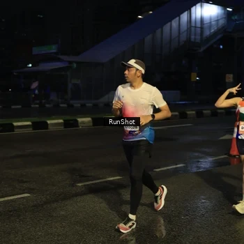 Runner Photo 7891659