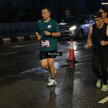 Runner Photo 7891721