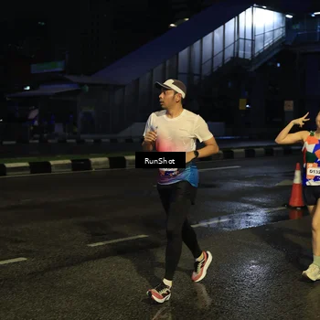 Runner Photo 7891731