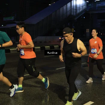 Runner Photo 7891772