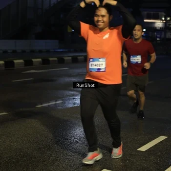 Runner Photo 7891804
