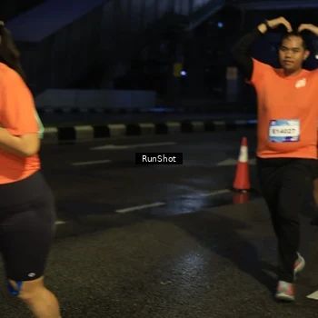 Runner Photo 7891807