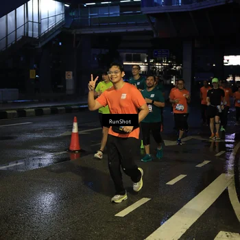 Runner Photo 7891875
