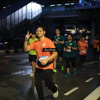Runner Photo 7891876
