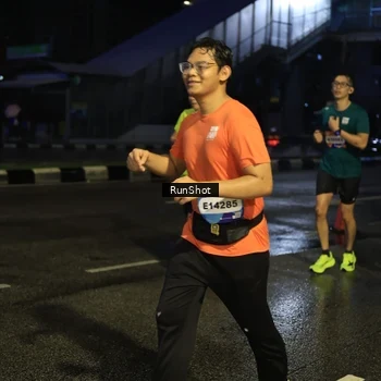 Runner Photo 7891888