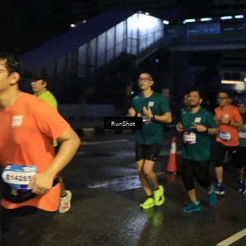 Runner Photo 7891893
