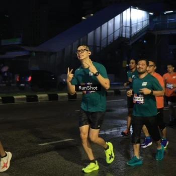 Runner Photo 7891902