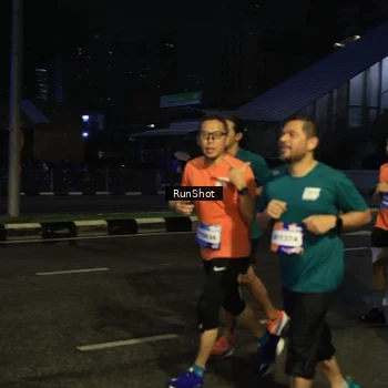Runner Photo 7891930