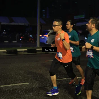 Runner Photo 7891942