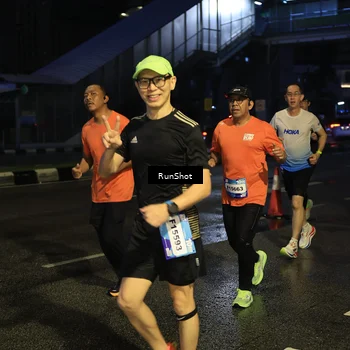 Runner Photo 7891999