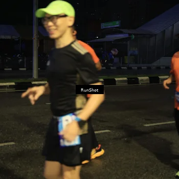 Runner Photo 7892001