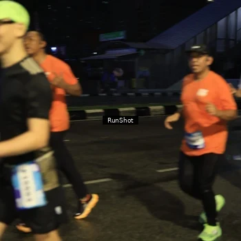 Runner Photo 7892013