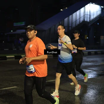 Runner Photo 7892016