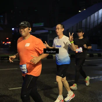 Runner Photo 7892021