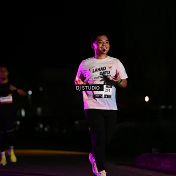 Runner Photo 7892022