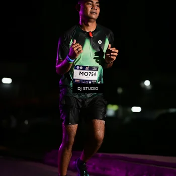 Runner Photo 7892053