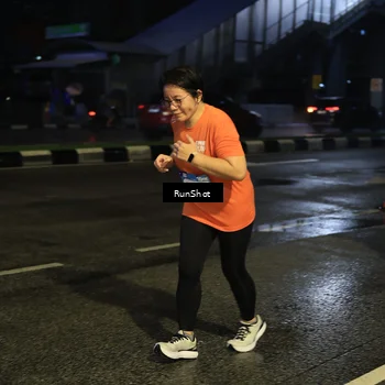 Runner Photo 7892055