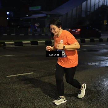 Runner Photo 7892058