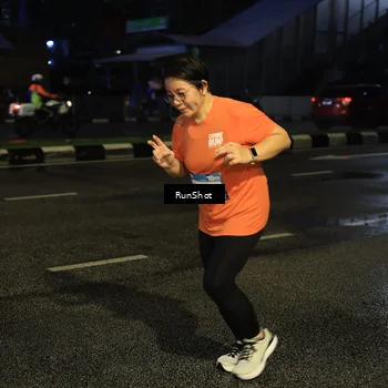 Runner Photo 7892075