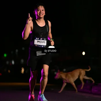 Runner Photo 7892080