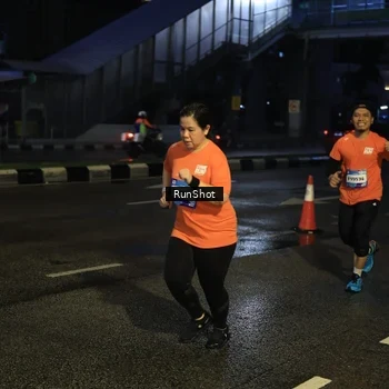 Runner Photo 7892088
