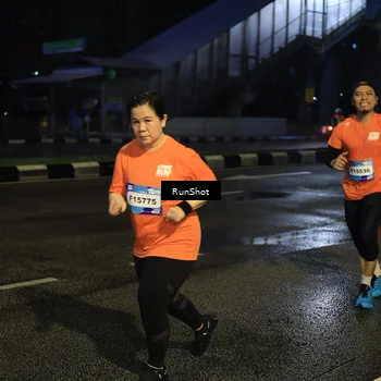 Runner Photo 7892110