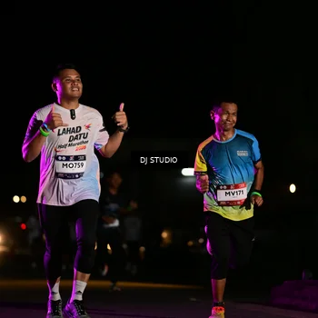 Runner Photo 7892117