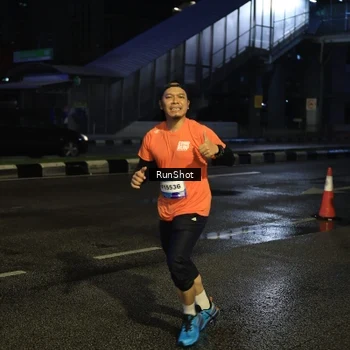 Runner Photo 7892130