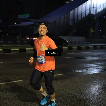 Runner Photo 7892132