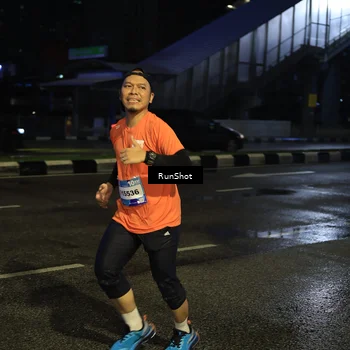 Runner Photo 7892133