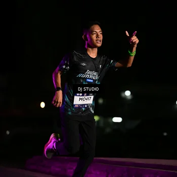 Runner Photo 7892140
