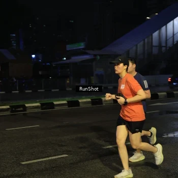 Runner Photo 7892174