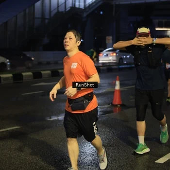 Runner Photo 7892255