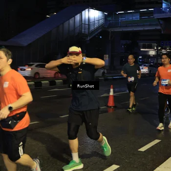 Runner Photo 7892273