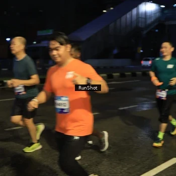 Runner Photo 7892329