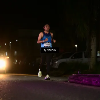 Runner Photo 7892335