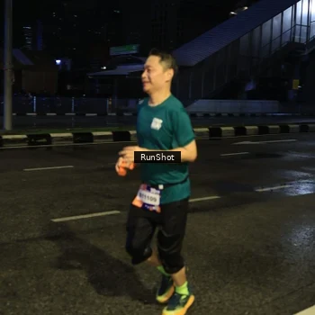Runner Photo 7892354